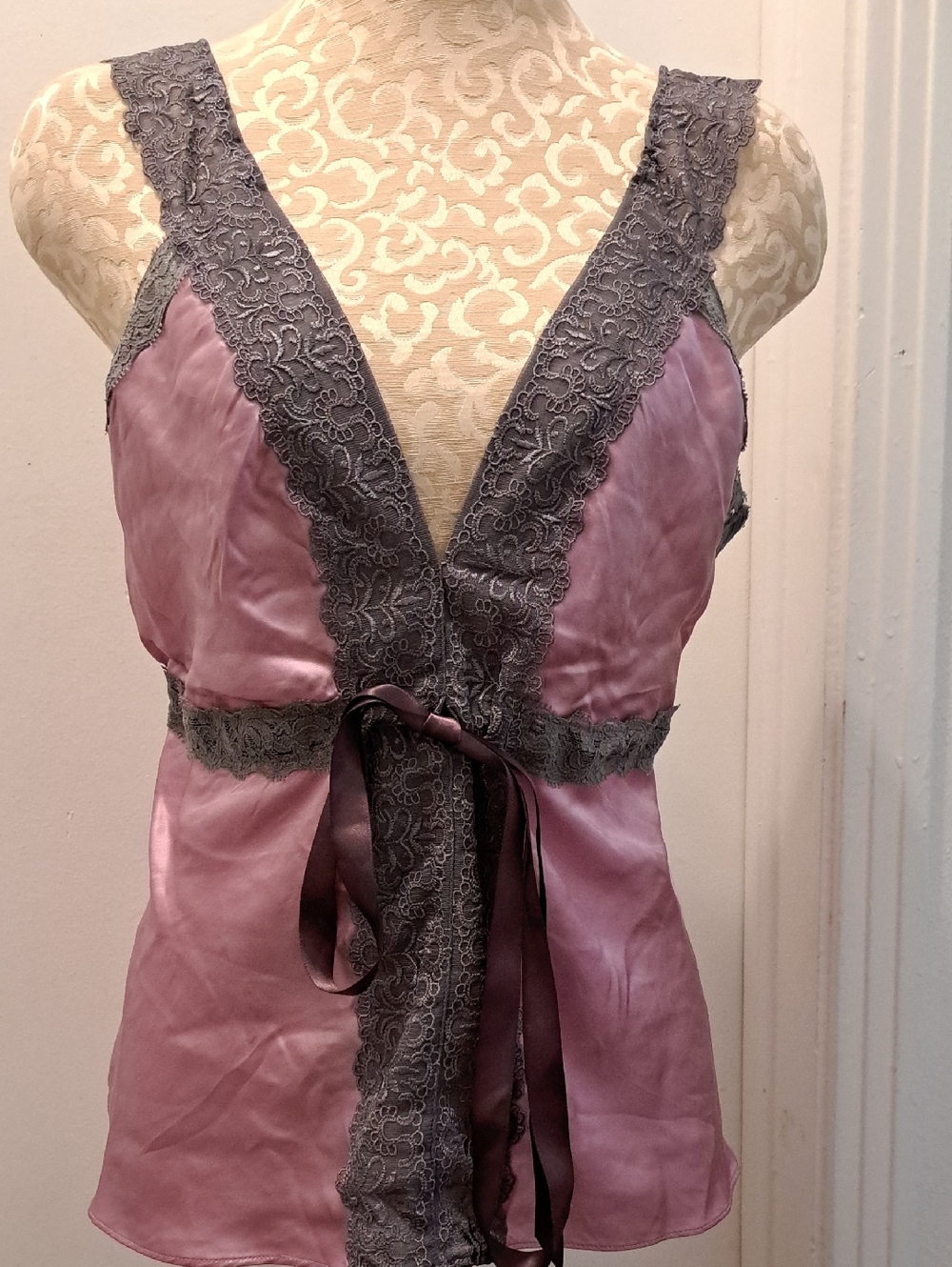 New York & Company Dusty Rose Satin Lace-Trim Camisole Size M